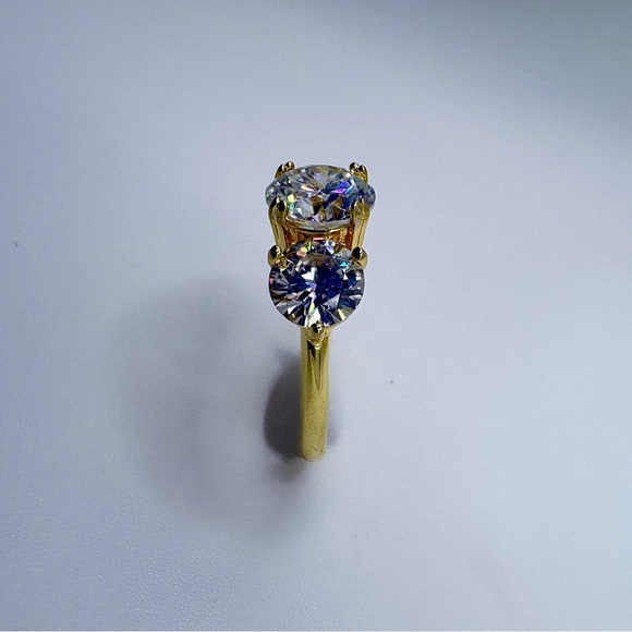 4CT Moissanite 3-Stone Ring | 2CT Center | 14K Gold Plated | Sz 6 | Certificate - Picture 3 of 8